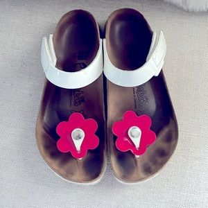 Birki’s Tofino White with Pink Flowers size EU36 US 5-5.5